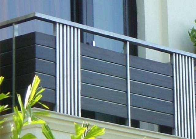 desain pagar balkon minimalis modern