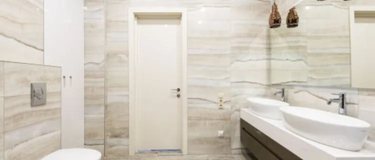 pintu kamar mandi mewah
