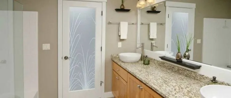 pintu kamar mandi UPVC