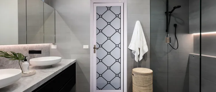 pintu kamar mandi galvalum