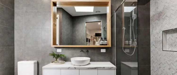 wastafel kamar mandi hotel